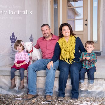 Positively Portraits - Medina, Ohio photographer specializing in senior and family photos. Positively Portraits turns genuine moments into memories! - Session Photography Near Me Positively Portraits - Medina, Ohio photographer specializing in senior and family photos. Positively Portraits turns genuine moments into memories! - Session Photography Near Me