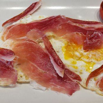 Mercat de Santa Caterina - Eggs and jamon - Farmers Market Near Me - Barcelona, B Mercat de Santa Caterina - Eggs and jamon - Farmers Market Near Me - Barcelona, B