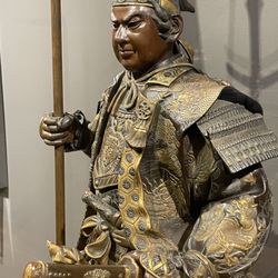 Dallas Museum of Art - The armor was intricately weaved together.