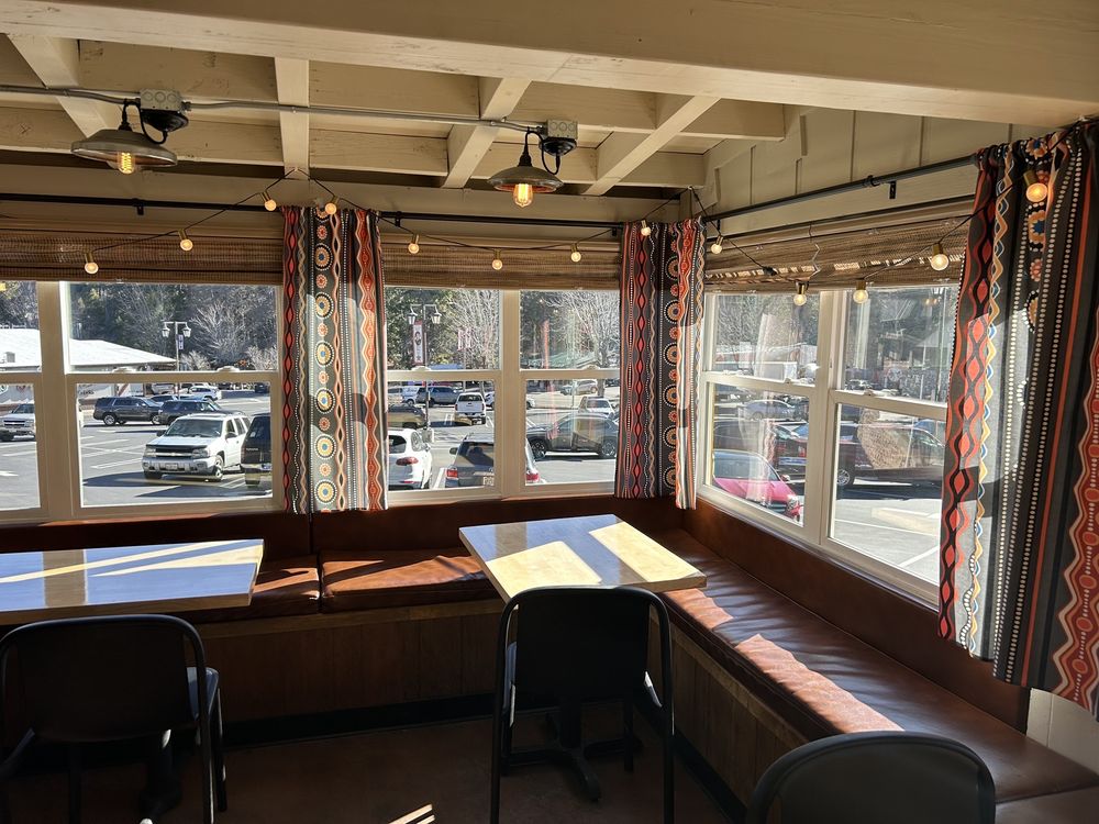 Santiago's Taco Shop