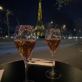 Le New York - Rose - Fish & Chips Near Me - Paris, 01 Le New York - Rose - Fish & Chips Near Me - Paris, 01