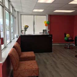 Perfect Brows & Spa - Wifi and free beauty tips with beautiful and comfortable sitting arrangement.