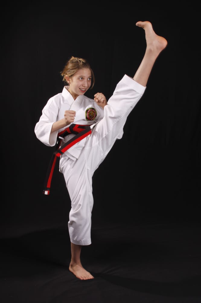 Baker's Martial Arts Cultural Center Logo