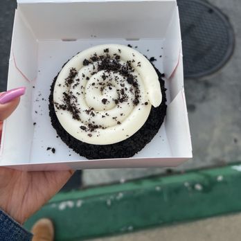 Crumbl - Temecula - Chocolate Crumbl ( Oreo) WOW! WOW! - Bakeries Near Me - Temecula, California Crumbl - Temecula - Chocolate Crumbl ( Oreo) WOW! WOW! - Bakeries Near Me - Temecula, California