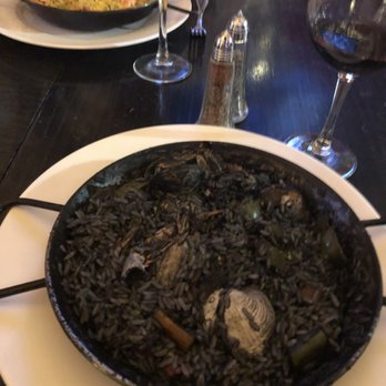 Casa Hevia - Black rice paella - Spanish Near Me - México, D.F., DIF