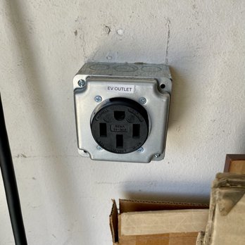 EV Pros - New socket - EV Charging Stations Near Me - Santa Ana, California