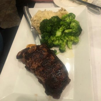 Al's Steakhouse - The New York strip with broccoli and homemade mashed potatoes. - Steakhouses Near Me - Woodward, Oklahoma