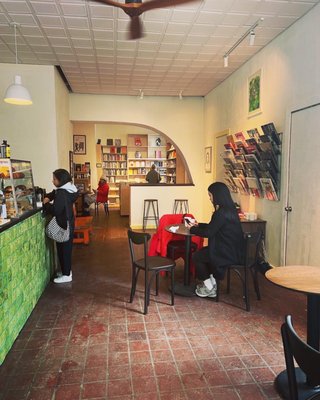 Honey Moon Coffee Shop by null