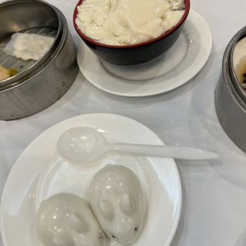Fung's Kitchen - Coconut bunny and tofu dessert (with ginger syrup) - Dim Sum Near Me - Houston, Texas