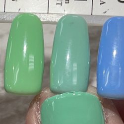 Fingertips Nails & Spa - They use gel polish for everyone even regular pedis and it doesn't even match their samples