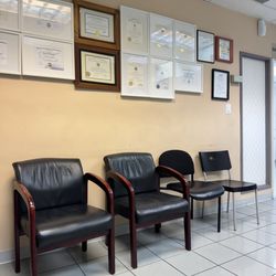 Dynamics Orthotics & Prosthetics - Waiting area