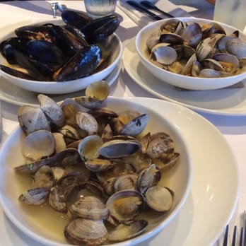 Cutters Crabhouse - Clams and Mussels - Seafood Near Me - Seattle, Washington Cutters Crabhouse - Clams and Mussels - Seafood Near Me - Seattle, Washington