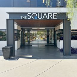 Exterior photo of Regus Arizona Camelback Square - Scottsdale, Arizona Exterior photo of Regus Arizona Camelback Square - Scottsdale, Arizona