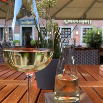 Haselhoff - ... ein Grauburgunder ... keine Lust auf das Hotelzimmer .., - Hotels Near Me - Coesfeld, NW Haselhoff - ... ein Grauburgunder ... keine Lust auf das Hotelzimmer .., - Hotels Near Me - Coesfeld, NW