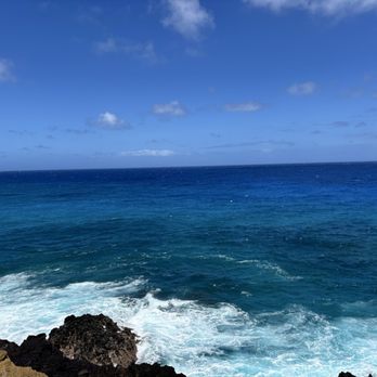 Halona Blowhole Lookout - Beaches Near Me - Honolulu, Hawaii Halona Blowhole Lookout - Beaches Near Me - Honolulu, Hawaii