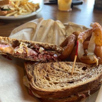 Barrio Brewing - Not "piled high" - Brewpubs Near Me - Phoenix, Arizona Barrio Brewing - Not "piled high" - Brewpubs Near Me - Phoenix, Arizona