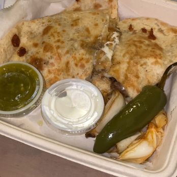 Antojitos Junior - Quesadillas de fajita - Food Trucks Near Me - Spring, Texas