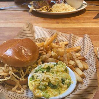 Cheddar's Scratch Kitchen - Smokehouse Burger with Fries and Broccoli Cheese Casserole - Comfort Food Near Me - Clarksville, Tennessee Cheddar's Scratch Kitchen - Smokehouse Burger with Fries and Broccoli Cheese Casserole - Comfort Food Near Me - Clarksville, Tennessee