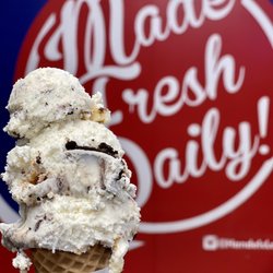 Handel’s Homemade Ice Cream - Single Scoop Sugar Cone - Cheesecake with Oreo