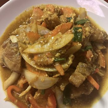 Bangkok Kitchen - Yellow curry stir fry w pork belly. - Thai Near Me - Odenton, Maryland