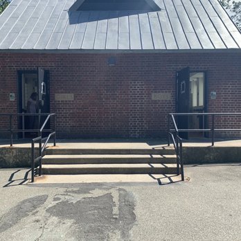 Bowne Park - Restrooms are available! - Parks Near Me - Flushing, New York Bowne Park - Restrooms are available! - Parks Near Me - Flushing, New York
