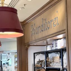 Sun Valley Resort - Konditorei Austrian bakery - after 1400, pastries 50% off