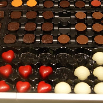 Pierre Marcolini - A La Carte - Chocolatiers & Shops Near Me - Bruges, VWV