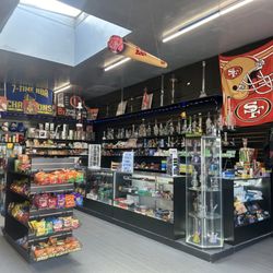 Gift & Smoke Gallery