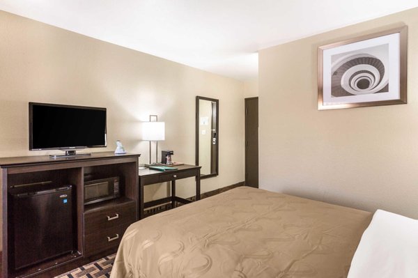 Quality Inn Downtown by null