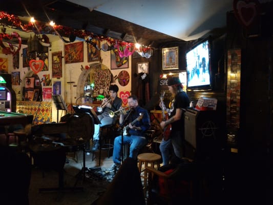 Bar Rouge (Bar le Bievre) by null