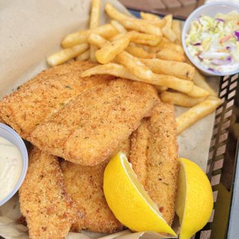 Kiki's Sandbar - Kiki's Sandbar Bar & Grille_Sanju-17 - Seafood Near Me - Little Torch Key, Florida Kiki's Sandbar - Kiki's Sandbar Bar & Grille_Sanju-17 - Seafood Near Me - Little Torch Key, Florida