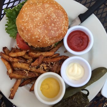 Jett's Grill - Burger with Parmesan fries - American Near Me - Marfa, Texas