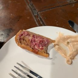 GTP Rueben Egg Rolls.... delicious! GTP Rueben Egg Rolls.... delicious!