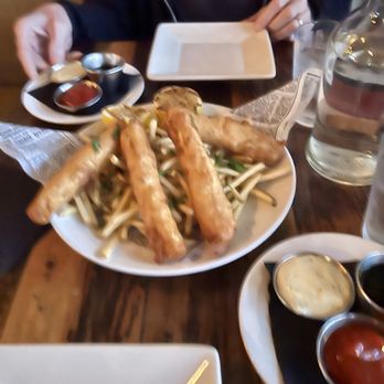The Rockefeller - Redondo Beach - Fish n chips - Gastropubs Near Me - Redondo Beach, California