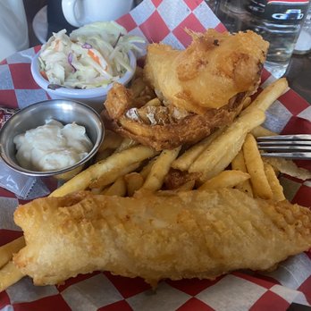 Bradford’s Grub & Grog - Fish and Chips - New American Near Me - Berthoud, Colorado