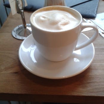 WakeCup Cafe - małe cappuccino 9 zl - Cafes Near Me - Warsaw, MZ