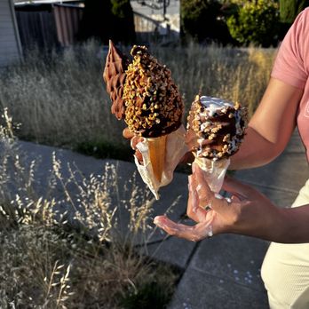 Mister Softee NorCal - Dipped cones. The melted really fast lol - Ice Cream & Frozen Yogurt Near Me