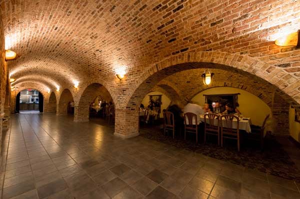 Noto's Old World Italian Dining by null