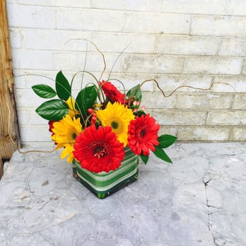 Mindi's Floral - Floral Designers Near Me