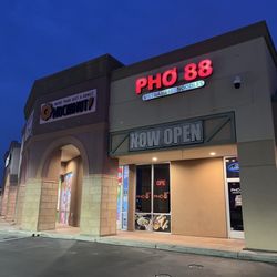 Pho 88 - Outside