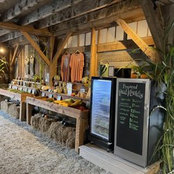 Robinson Farm - Our farmstand is open daily 9am - 6pm in the basement of the big red barn, with fresh produce, maple syrup and small-batch goods.