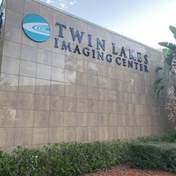 Twin Lakes Medical Center - Front entrance