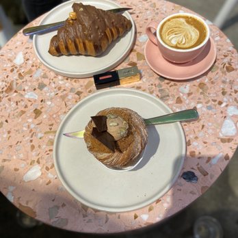 Supermoon Bakehouse - Pumpkin Pie Cruffin Winter Ferrero Rocher Croissant - Bakeries Near Me - New York, New York Supermoon Bakehouse - Pumpkin Pie Cruffin Winter Ferrero Rocher Croissant - Bakeries Near Me - New York, New York