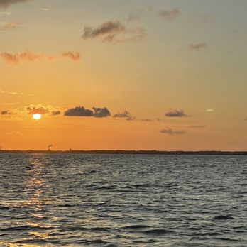 Lighthouse Trolleys - Boat Tours Near Me