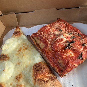 Bala's Pizza - Pizza by the slice - Pizza Near Me - St. Johns, Florida