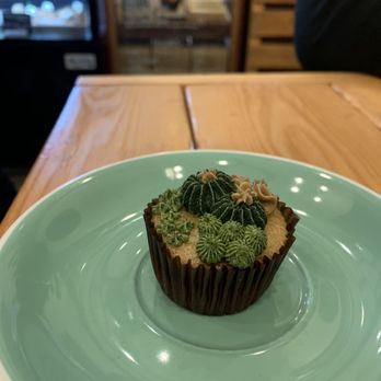 Urban Backyard - Vegan cupcake - Coffee & Tea Near Me - New York, New York Urban Backyard - Vegan cupcake - Coffee & Tea Near Me - New York, New York