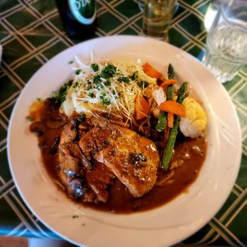 Pitlik's Sand Beach Resort - Chicken Marsala. - Resorts Near Me - Eagle River, Wisconsin