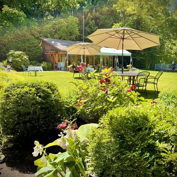 Hart House Restaurant - Nice day to be out! - Seafood Near Me - Burnaby, British Columbia