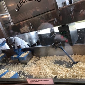 Beecher's Handmade Cheese - Viewing window while you chow down - Cheese Shops Near Me - Seattle, Washington Beecher's Handmade Cheese - Viewing window while you chow down - Cheese Shops Near Me - Seattle, Washington