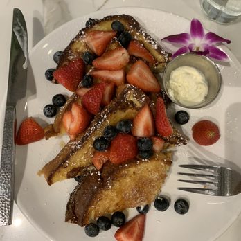 SweetDiner - Creme Brulee Style French Toast - Diners Near Me - Milwaukee, Wisconsin SweetDiner - Creme Brulee Style French Toast - Diners Near Me - Milwaukee, Wisconsin